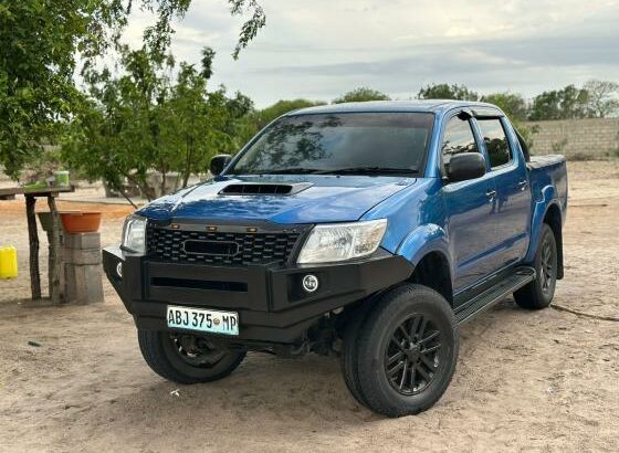 vendo isuzu d max e hilux D4D