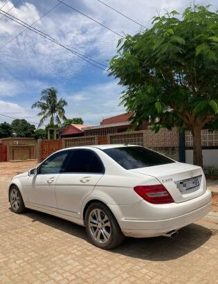 Mercedes-Benz C200 2013