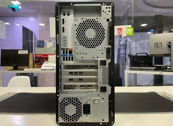 HP Z2 Tower G5 Workstation Xeon W-125 32GB 512SSD+4TB.HDD QuandroRTX4000 WinServ2016