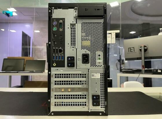 Dell EMC PowerEdge T40 Tower Server XeonE-2224G 16GB 1TB.HDD UHDP630 WinServ2016