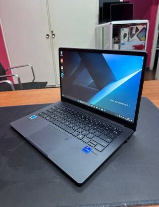 ASUS Expertboom 14 i7 13th 16GB RAM 512GB SSD