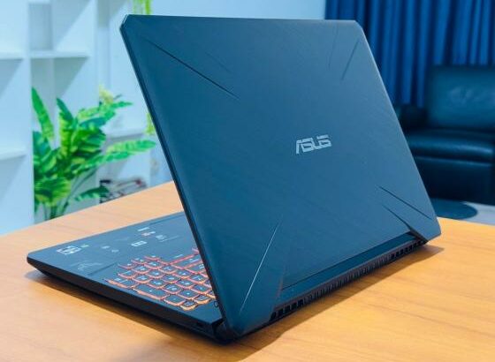 ASUS TUF Gaming AMD Ryzen 7 3750H Radeon Vega Mobile 16GB RAM 1TB SSHD 256GB SSD Nvidia GTX 1650 4GB