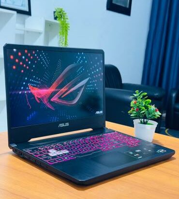 ASUS TUF Gaming AMD Ryzen 7 3750H Radeon Vega Mobile 16GB RAM 1TB SSHD 256GB SSD Nvidia GTX 1650 4GB