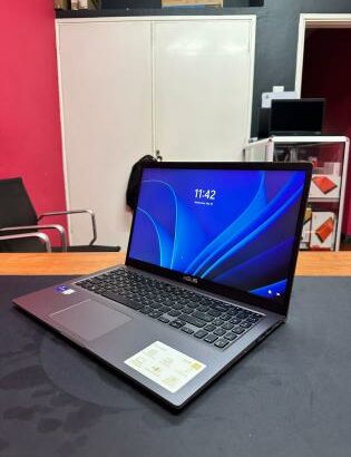 ASUS X515EA i5 11th 256GB SSD 8GB RAM