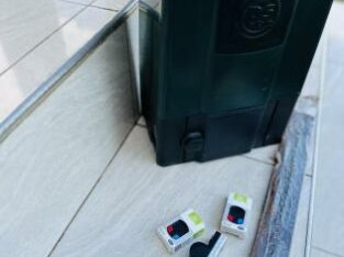 Automatize o seu portão por Apenas 19.500.00MT  Kit Completo: 01Motor D5 Evo 02 Remote de 2 botões  01 sensor de Movimento  01 Régua de correr,04 Metr
