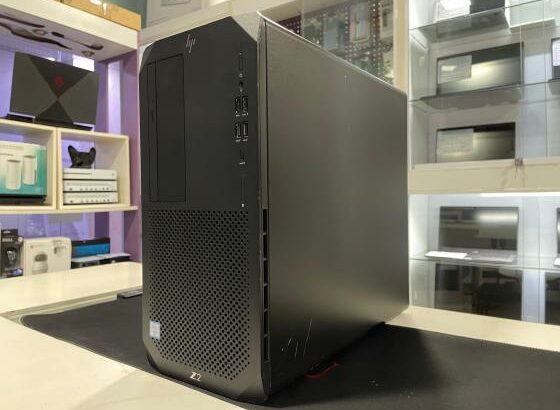 HP Z2 Tower G5 Workstation Xeon W-125 32GB 512SSD+4TB.HDD QuandroRTX4000 WinServ2016