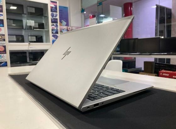 HP EliteBook 855 G8 15.6” Ryzen7Pro5850U 16GB 256SSD Vega10 W11P