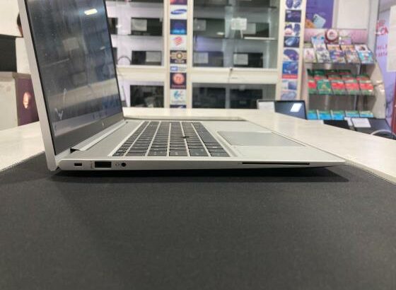 HP EliteBook 855 G8 15.6” Ryzen7Pro5850U 16GB 256SSD Vega10 W11P