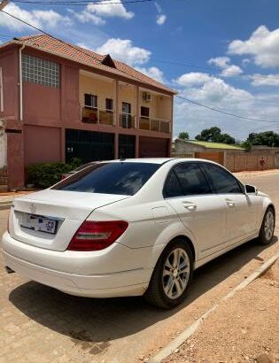 Mercedes-Benz C200 2013