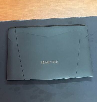 Gaming Gigabyte Aero 15X i7 8th 16GB RAM 256GB SSD+1TB HDD Nvidia GeForce GTX 1050