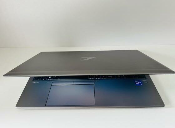 HP ZBOOk Firefly 15.6 inch G8 Mobile WOrkstation PC Touchscrean  Limpinho  Intel Core i7-1185G7 3.00 GHZ(8CPUs) 11 TH  Gen( Décima Primeira Geração) 1