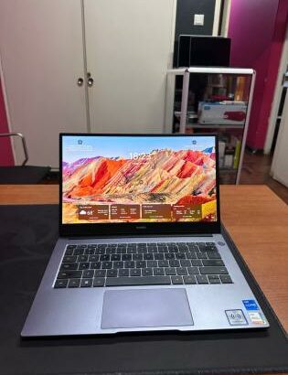 Huawei MateBook D14 2021 i5 11th 16GB RAM 512GB SSD