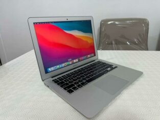 MacBook Air 2013 13″ Core i5 4GB Ram 128GB SSD