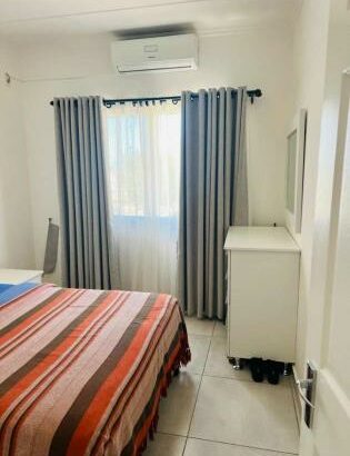 Vende-se Luxuoso Apartamento T1 moderno no condomínio casa jovem