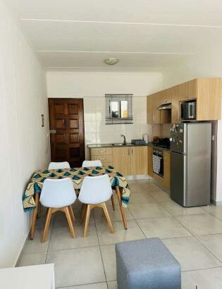 Vende-se Luxuoso Apartamento T1 moderno no condomínio casa jovem