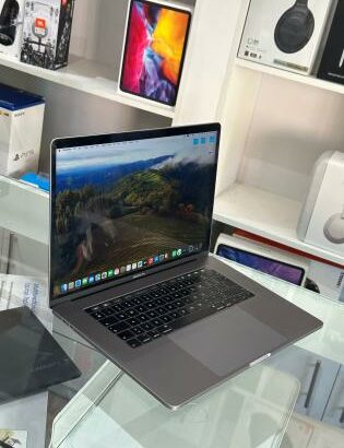 MacBook Pro 2019 i9 16”