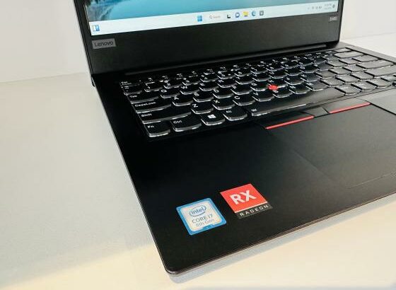 Lap  Top Gráfico para Trabalhs pesados  em Promoção, De Revestimento Metalico Lenovo ThinkPad E480 8TH GEN Intel core i7-8550U 1.80 GHZ (8 CPUS) 8 GB