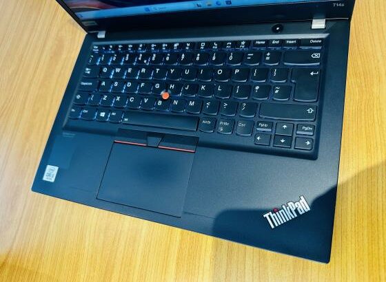 Lap Top Touchscreen Lenovo ThinkPad T14S Executive and Classic Lap Top,Intel Core i5-10210U 1.60 GHZ 10 TH Gen (08 CPUs),8 GB DDR4 SDRAM , 256 GB SSD
