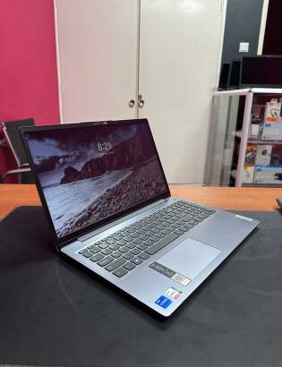 Lenovo Ideapad 3 i5 11th 8GB RAM 256GB SSD