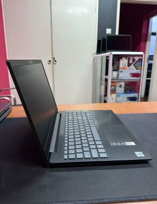 Lenovo Ideapad S145 i5 10th 8GB RAM 256GB SSD