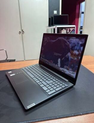 Lenovo Ideapad S145 i5 10th 8GB RAM 256GB SSD