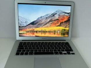 MacBook Air 2017 Intel core i5 1.80 GHZ 8GB 1600MHZ DDR3 128 GB SSD NVMe Intel HD Graphics 6000 1536 Display 13.3(1440×900) MacBook semi novo+ Carrega