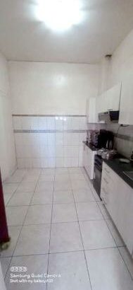 Vende-se APT/ T2 espaçoso no 3° andar pronto habitar
