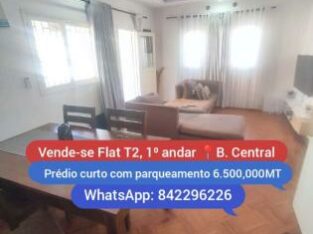 Vende-se Flat T2, 1andar, prédio curto, Bairro central, casa com documentos chamadas 24h
