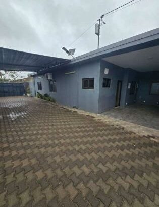 Arrenda-se Tipo 3 no Condomínio da Liberdade