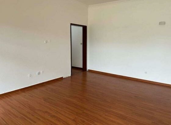 Arrenda-se Casa Tipo 3 na Matola Malhampsene