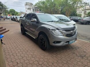 MAZDA BT50 2015 3.2 AUTOMÁTICO 4X4