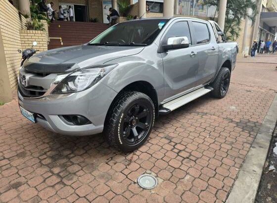 MAZDA BT-50 2015 3.2 AUTOMÁTICO 4X4