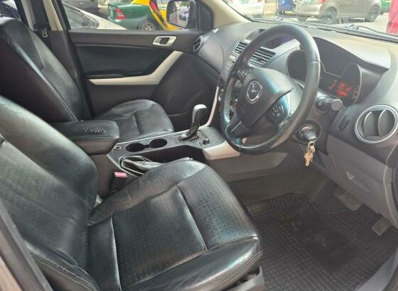 MAZDA BT-50 2015 3.2 AUTOMÁTICO 4X4