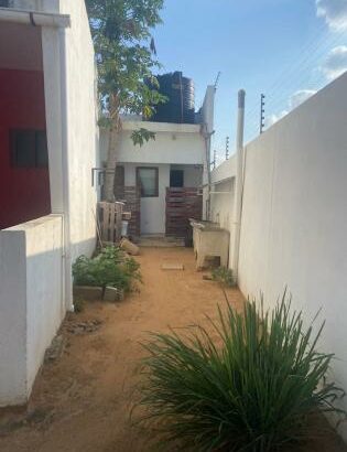 Vendo T1 em condomínio de 6 casas na Matola