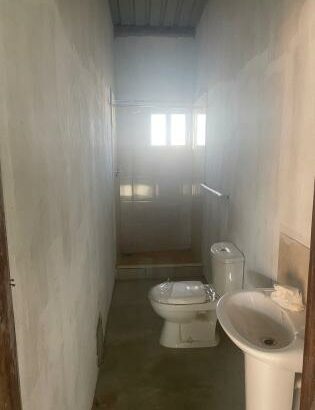 Vendo T2 em condomínio de 5 casas na Matola