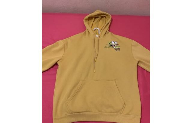 Camisola hoodie amarela