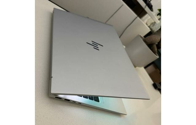 HP EliteBook 860 G10  Core i7-1365U 13th Geração