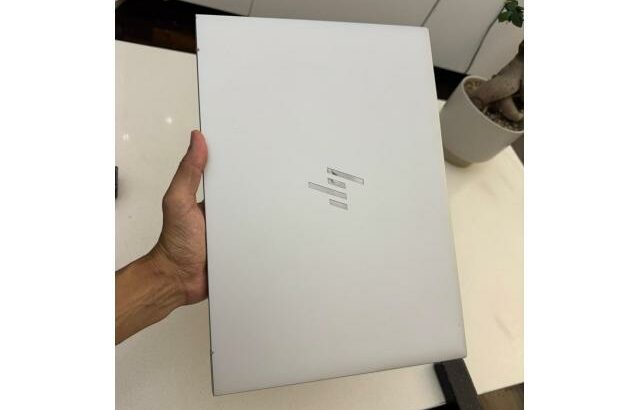 HP EliteBook 860 G10  Core i7-1365U 13th Geração