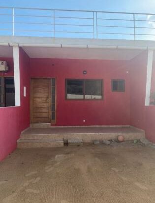 Vendo T1 em condomínio de 6 casas na Matola