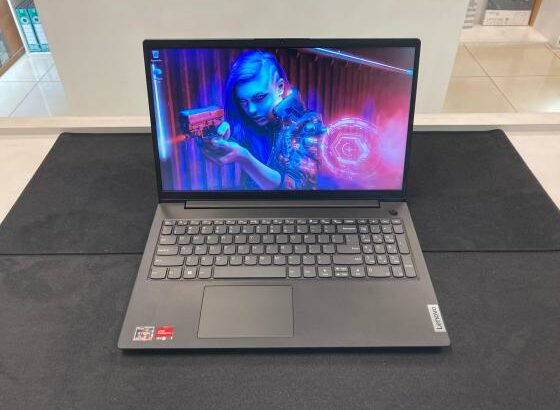 Lenovo V15 G4 AMN 250Nits 15.6” Ryzen3-7320U 8GB 256SSD W11P