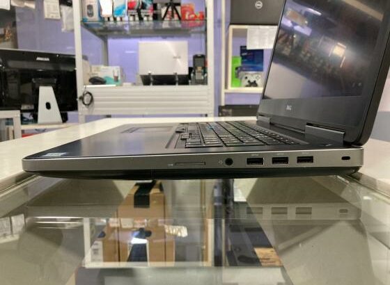 Dell Precision 17-7710 17.3” i7-6820H 16GB 256SSD QuadroM3000M W11P