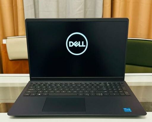 Dell Vostro 15 3520 i3 11th 8GB RAM 256GB SSD