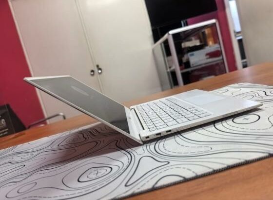 Dell XPS 13 9380 TouchScreen i7 8th 16GB RAM 512GB SSD