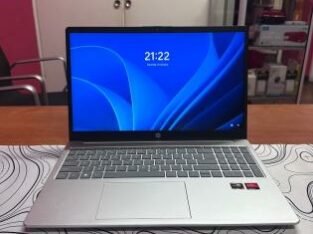 HP 15 AMD Ryzen 7 7730U 16GB RAM 512GB SSD AMD Radeoj Graphic