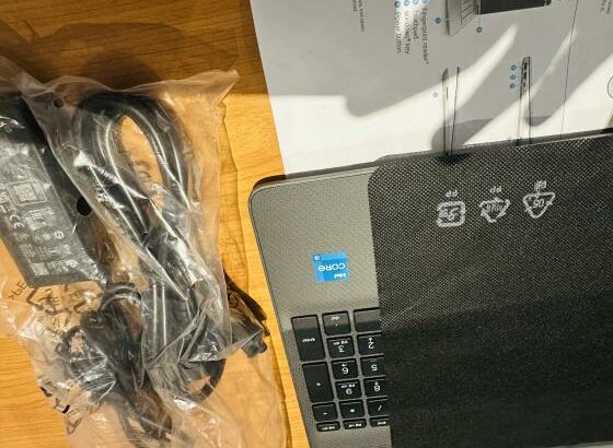 Hp 250 15.6 Inch G8 NoteBook Pc Novinho 1 Ano de Garantia Core I3-1115G7 2.40GHZ 11 TH Gen  8 GB DDR4 SDRAM  + 256 GB SSD  Intel UHD Graphics  Preço U