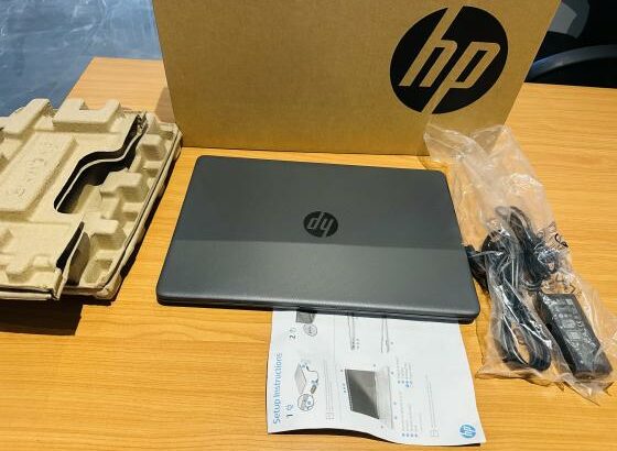 Hp 250 15.6 Inch G8 NoteBook Pc Novinho 1 Ano de Garantia Core I3-1115G7 2.40GHZ 11 TH Gen  8 GB DDR4 SDRAM  + 256 GB SSD  Intel UHD Graphics  Preço U