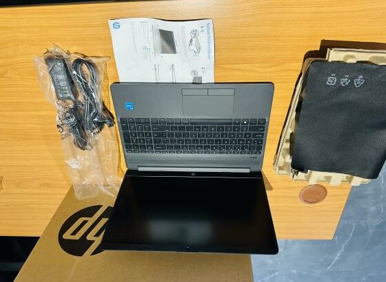 Hp 250 15.6 Inch G8 NoteBook Pc Novinho 1 Ano de Garantia Core I3-1115G7 2.40GHZ 11 TH Gen  8 GB DDR4 SDRAM  + 256 GB SSD  Intel UHD Graphics  Preço U