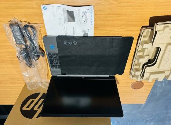 Hp 250 15.6 Inch G8 NoteBook Pc Novinho 1 Ano de Garantia Core I3-1115G7 2.40GHZ 11 TH Gen  8 GB DDR4 SDRAM  + 256 GB SSD  Intel UHD Graphics  Preço U