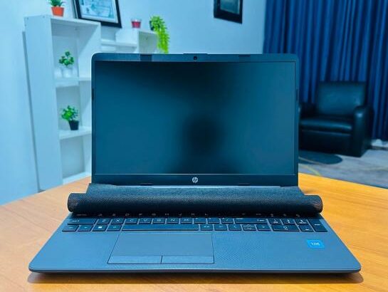 HP 250 G9 Celeron N4500 12th Gen 8GB RAM 256GB SSD Novo