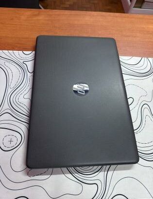 HP 255 G6 AMD A6-9220 4GB RAM 500GB SSHD AMD Radeon R4 Graphics